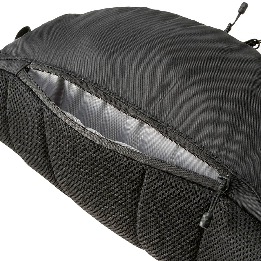 THE NORTH FACE スウィープ 背面ポケット