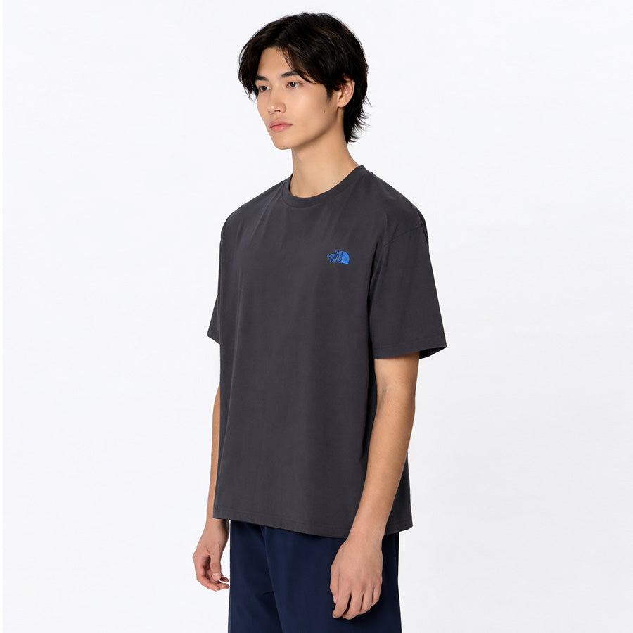 THE NORTH FACE(ザ・ノース・フェイス)ES 66ロゴワイドティー 着用 正面