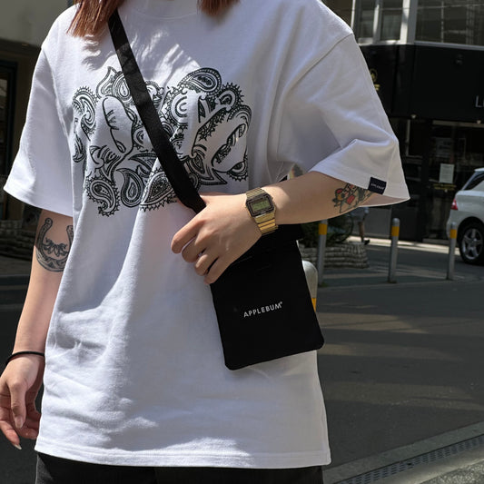 APPLEBUM "Tee & Pouch"