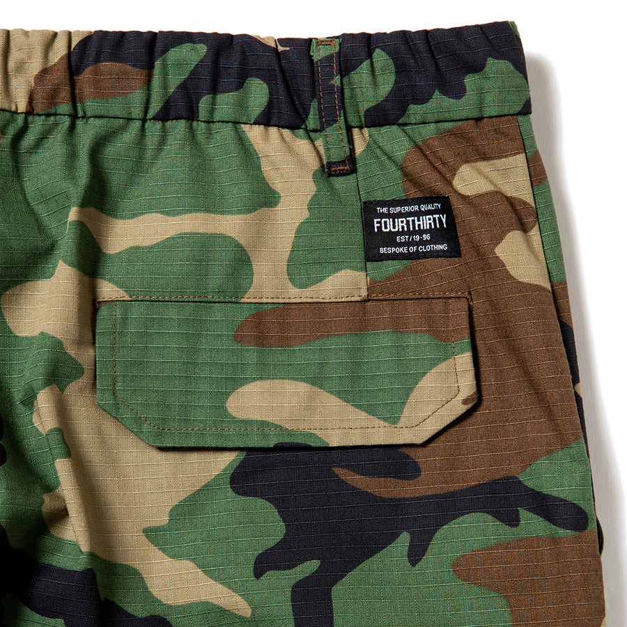 430 CAMO ESLOT CARGO PANTS バックポケット詳細