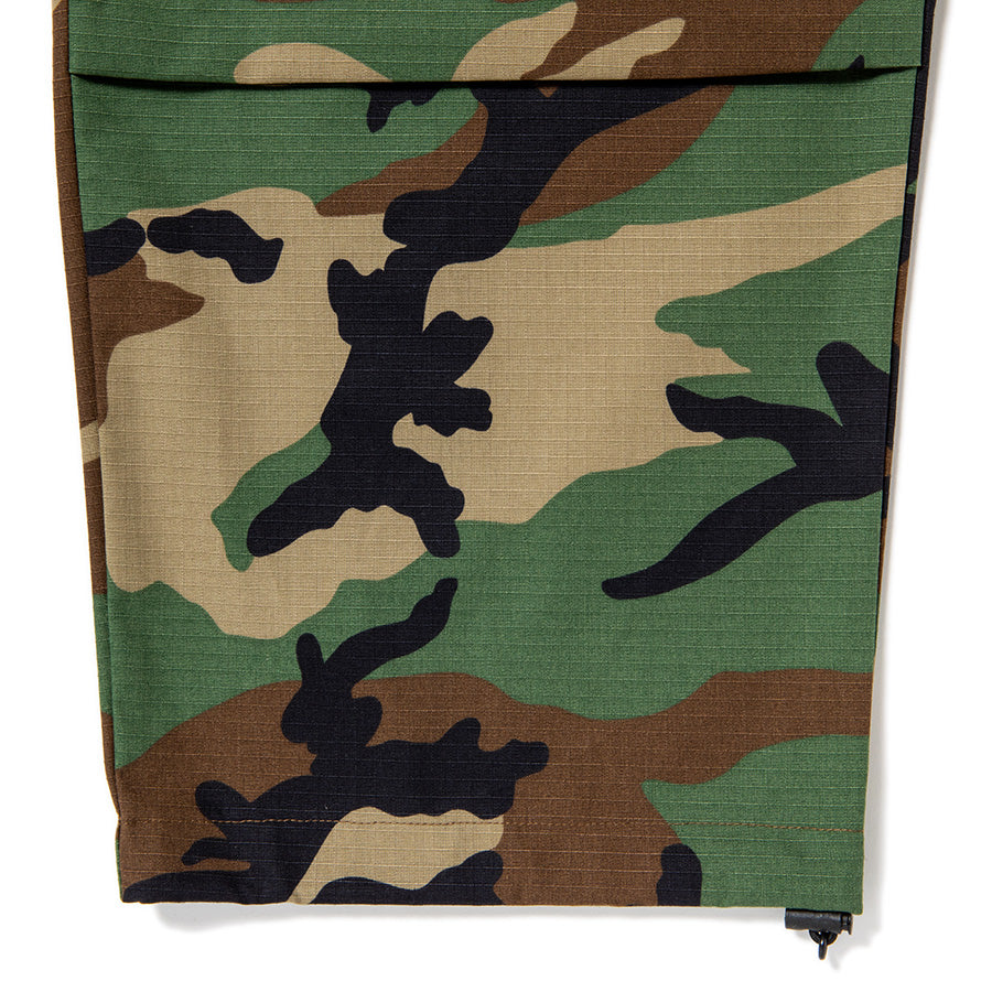 430 CAMO ESLOT CARGO PANTS 裾ドローコード詳細