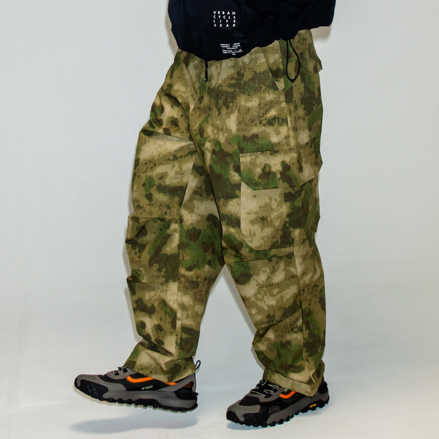 430 CAMO ESLOT CARGO PANTS ATFG モデル着用