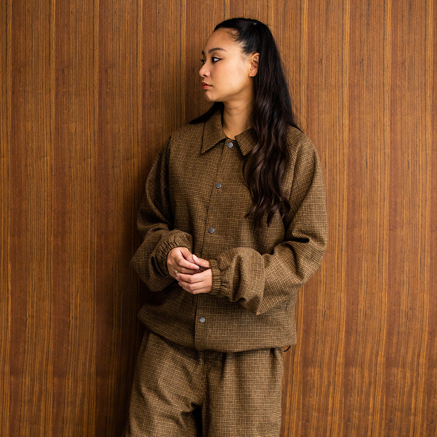 430 FOURTHIRTY WC COACH JACKET コーチジャケット ブラウン モデル着用 別カット FTY-26-142