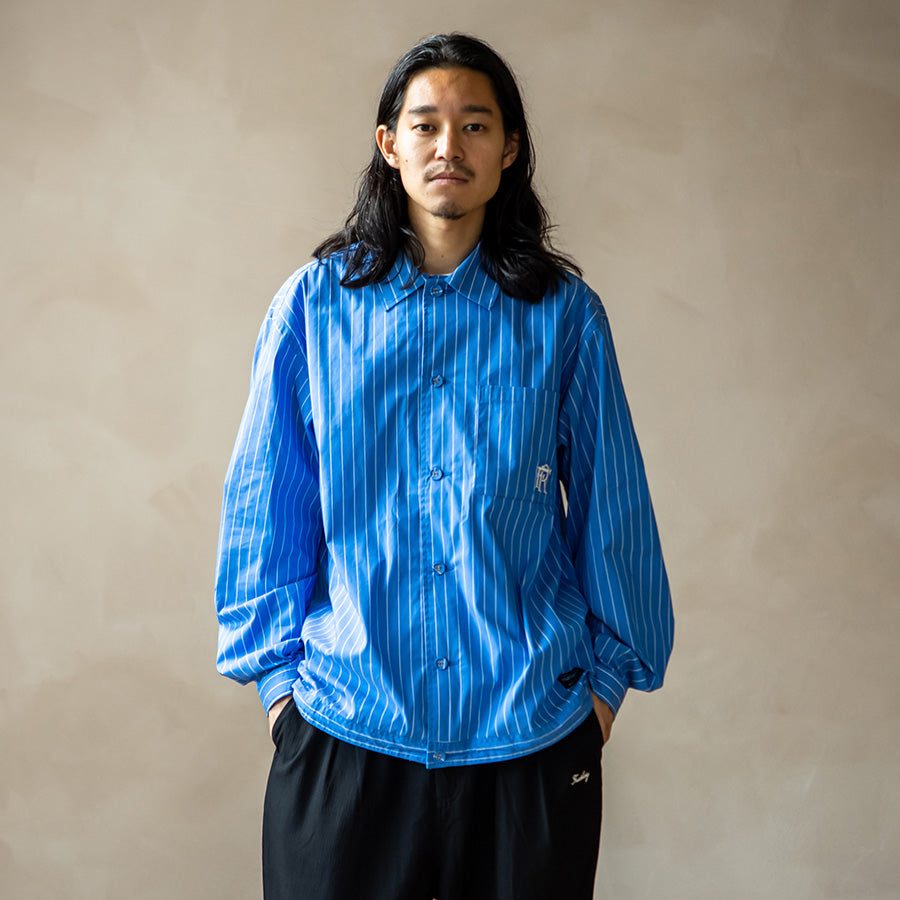 430 STRIPE COACH JACKET ブルー 着用 正面