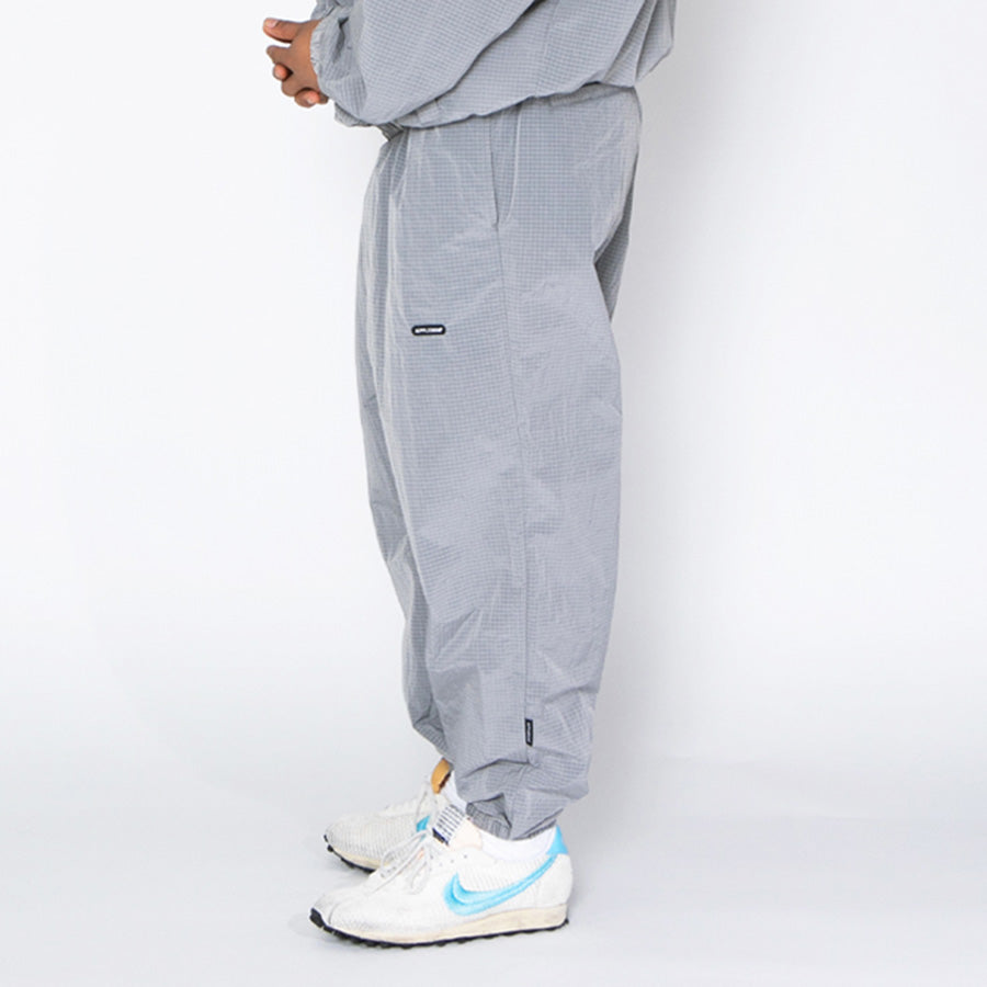 APPLEBUM（アップルバム）トラックパンツ グレー 左斜め