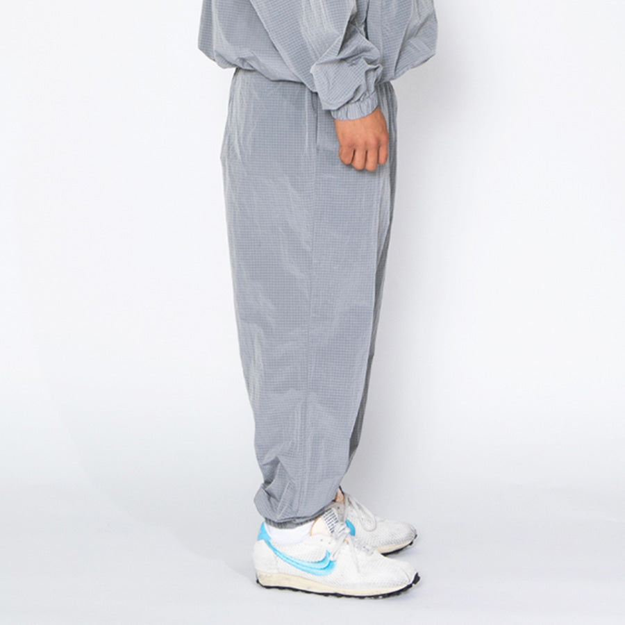 APPLEBUM（アップルバム）トラックパンツ グレー 右向き