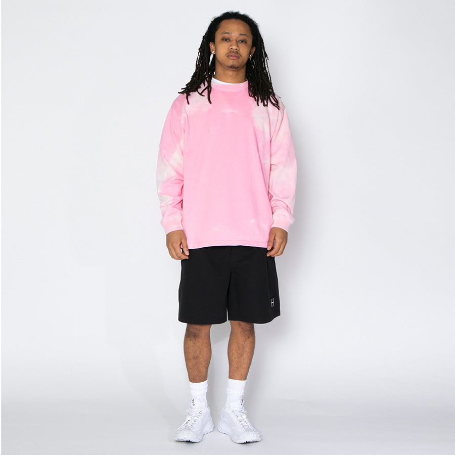 APPLEBUM（アップルバム）Cloud Dye ロンT 着用全身 ピンク
