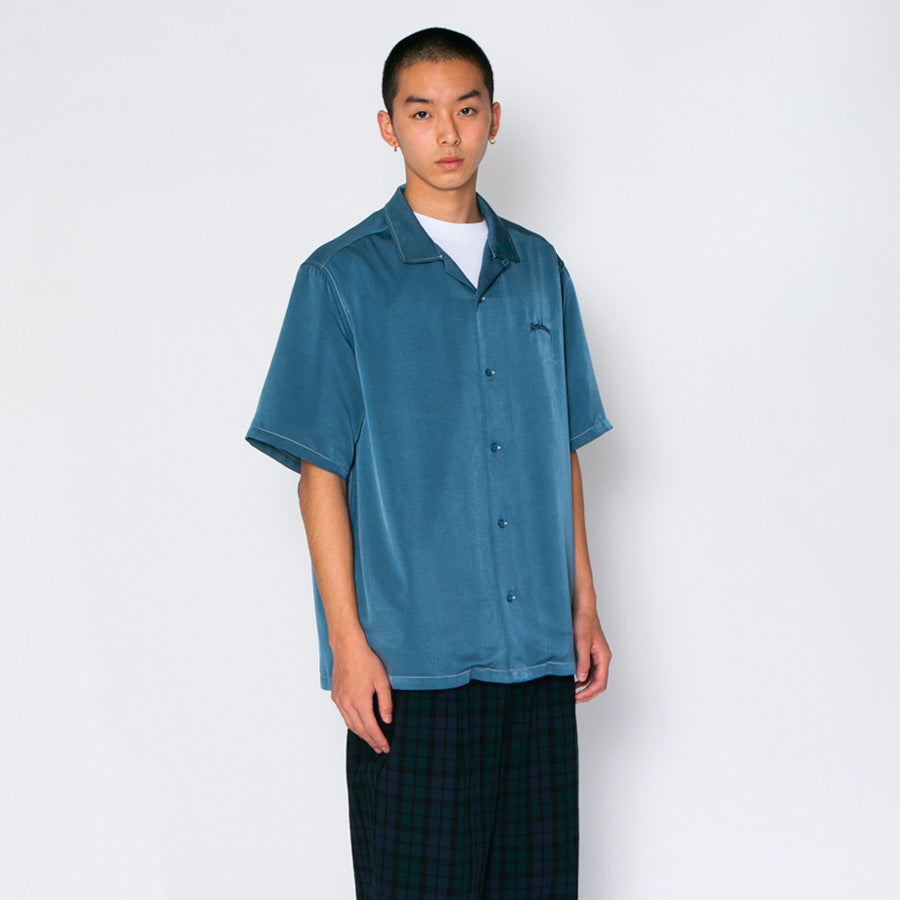 APPLEBUM ブルー 着用 右斜めスタイル