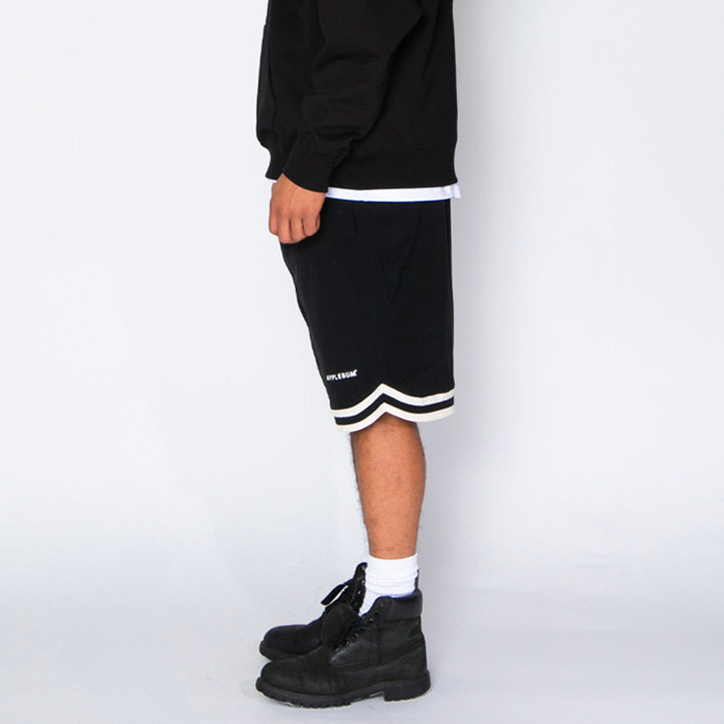 APPLEBUM Authentic Hoopers Shorts ブラック モデル着用 左側面スタイル