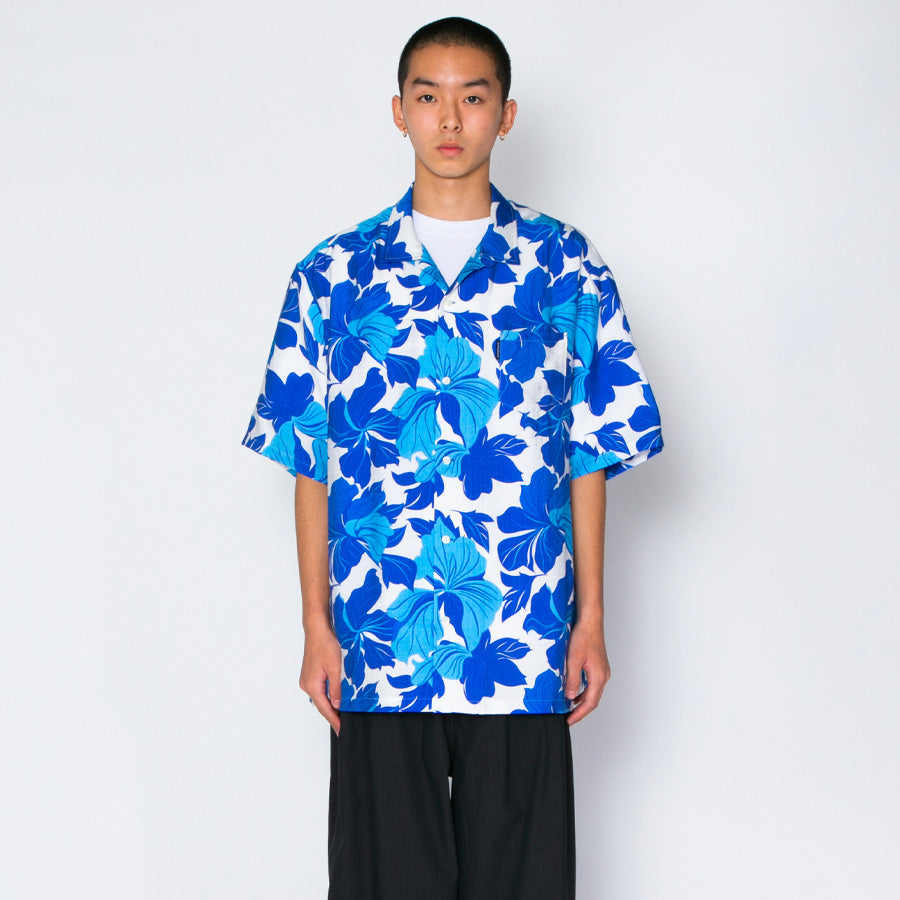 APPLEBUM Tropical Aloha ブルー モデル着用 正面スタイル