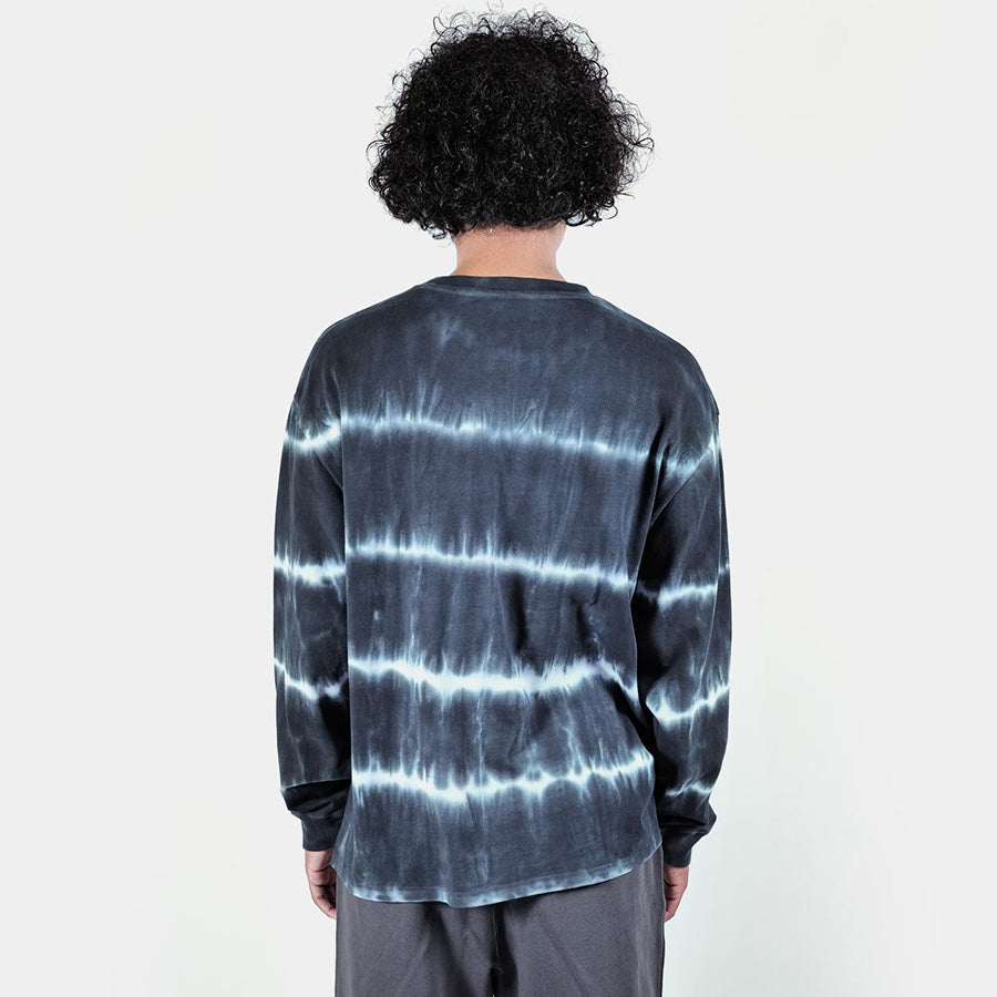 APPLEBUM タイダイ ロングスリーブ 着用 後ろ