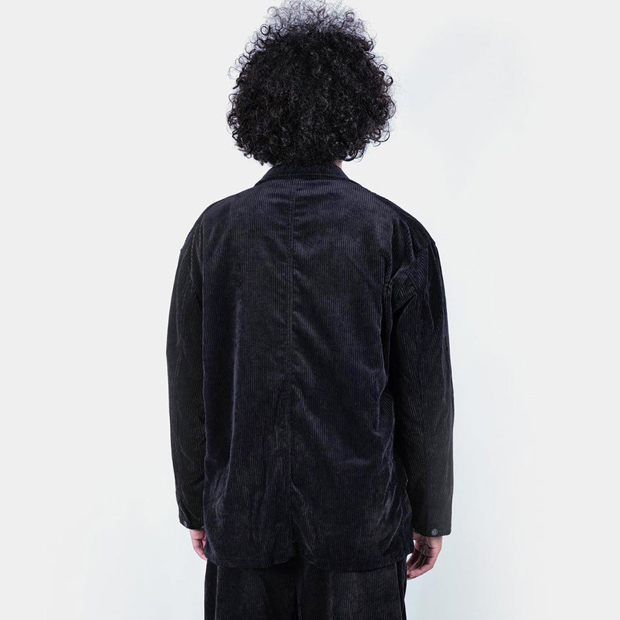 APPLEBUM コーデュロイジャケット ブラック 着用 後ろ