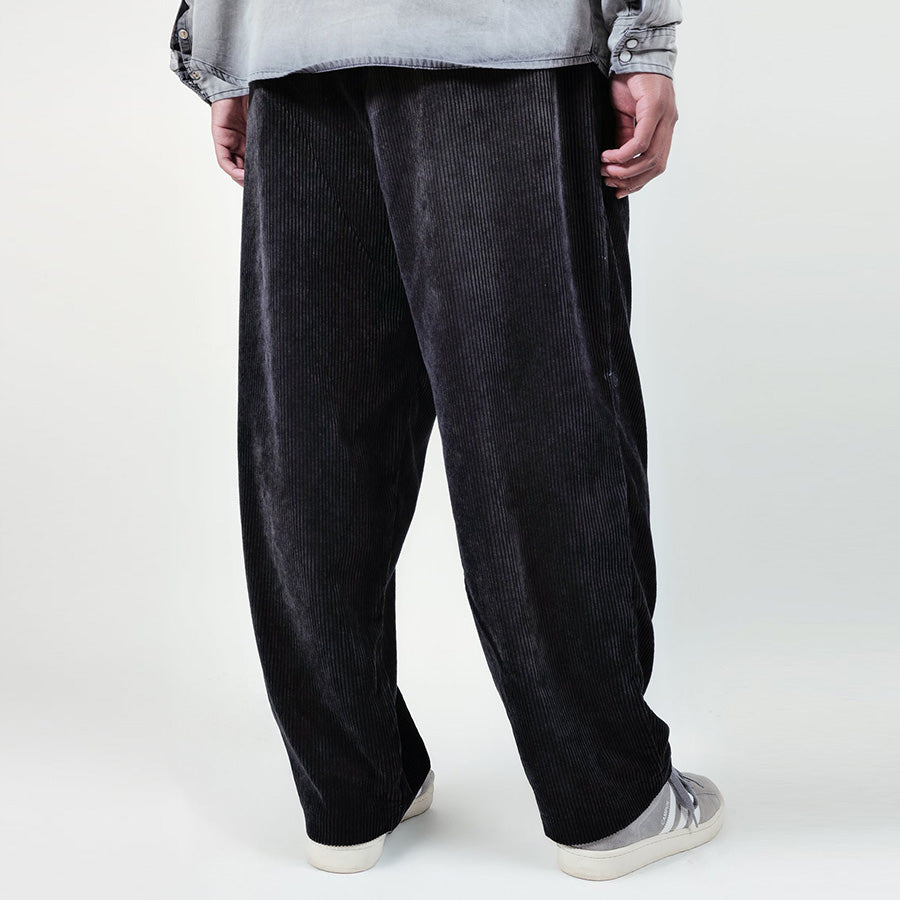 APPLEBUM Damage Corduroy Pants ブラック 着用 後ろ