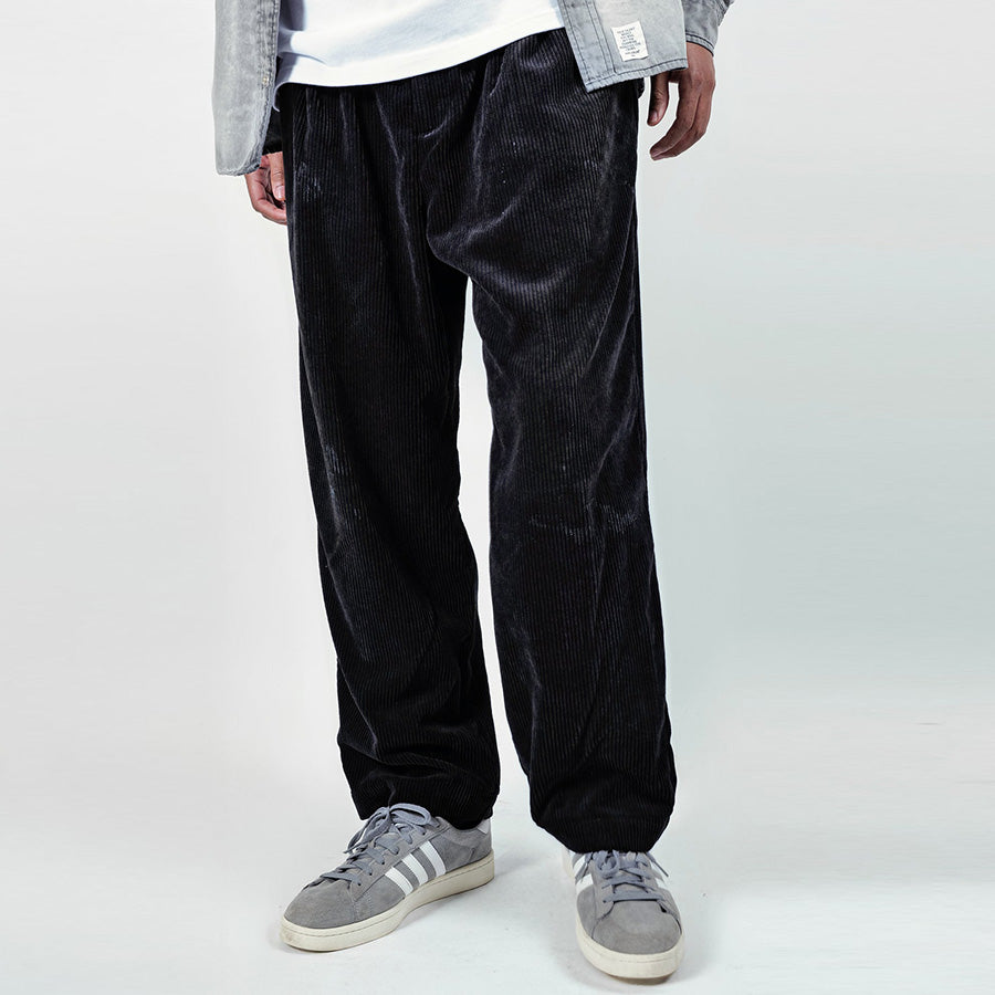 APPLEBUM ダメージ コーデュロイパンツ ブラック 着用 正面