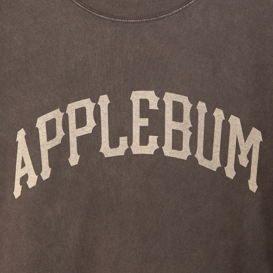 APPLEBUM フロントプリント ブラウン 詳細
