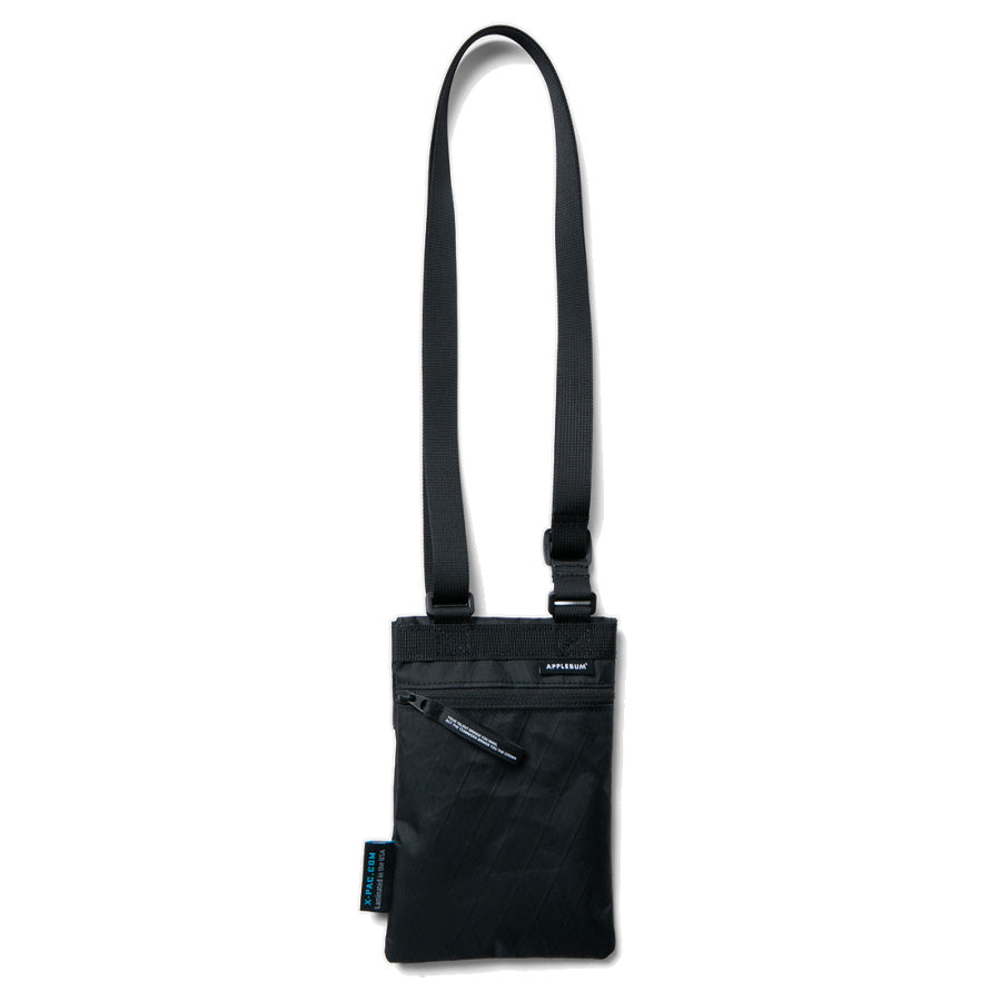 APPLEBUM ネックポーチ 背面デザイン