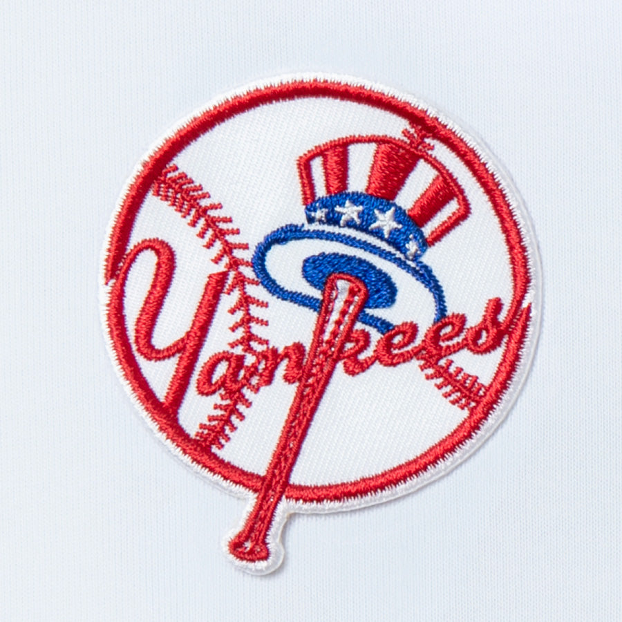 APPLEBUM NY YANKEES DYNASTY LOGO T-SHIRT ホワイト 背面首裏ワッペンロゴ詳細 ML2621104Y
