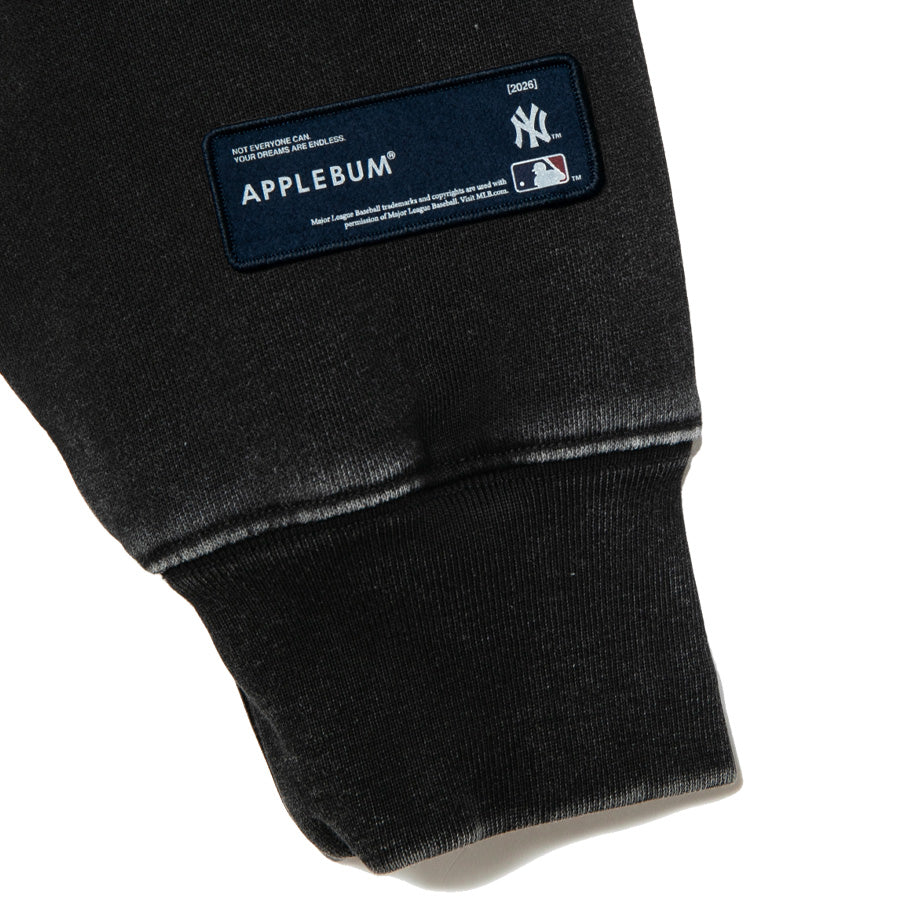 APPLEBUM（アップルバム）NY YANKEES VINTAGE HOODIE ブラック 袖口ワッペン ML2620403Y