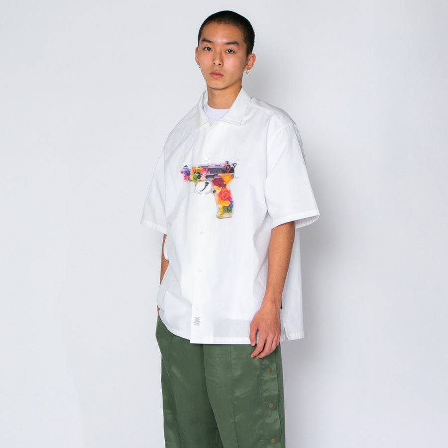 APPLEBUM Peacemaker S/S Shirt モデル着用 左斜め