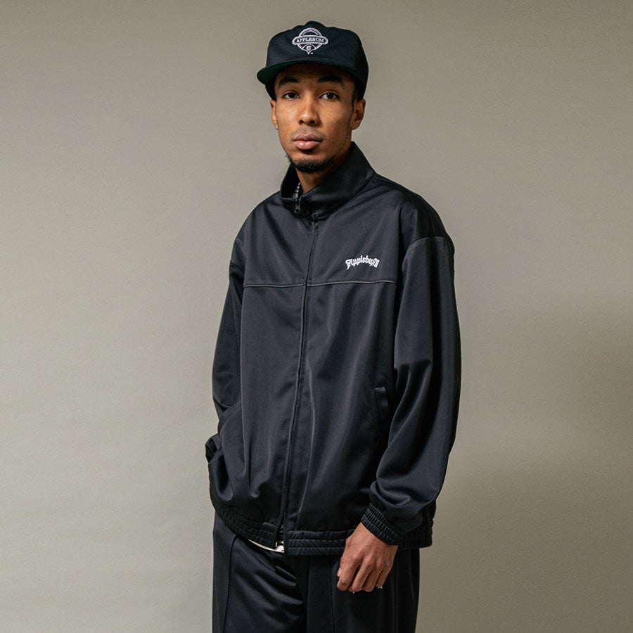 APPLEBUM トラックジャケット チャコール 着用 上半身
