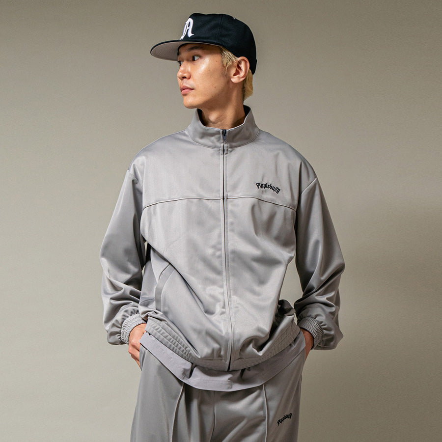 APPLEBUM トラックジャケット グレー 着用 上半身