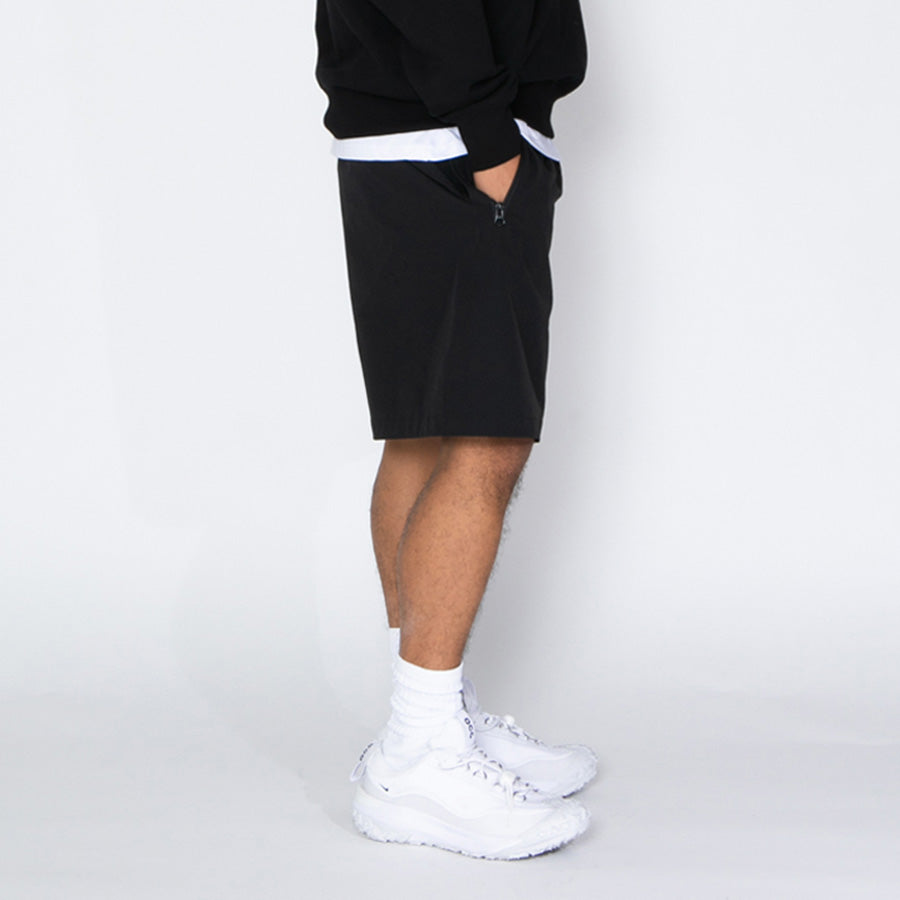 APPLEBUM ショーツ モデル着用 右側面