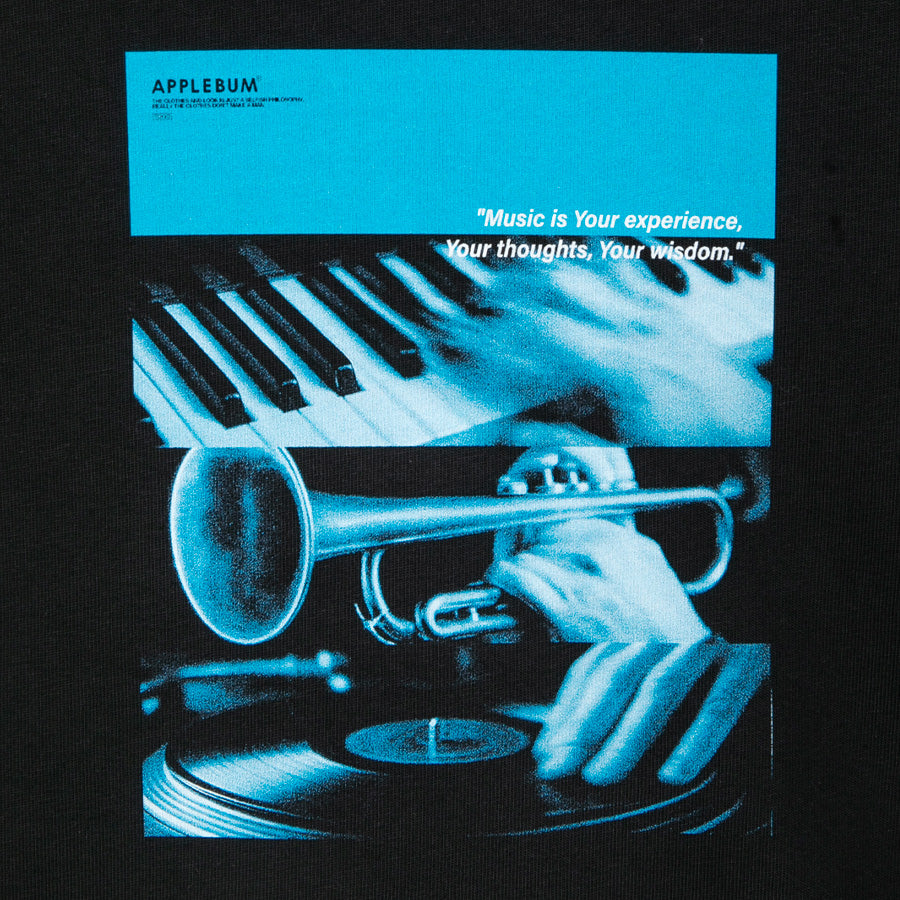 APPLEBUM Sounds of Blue T-shirt ブラック フロントプリント詳細