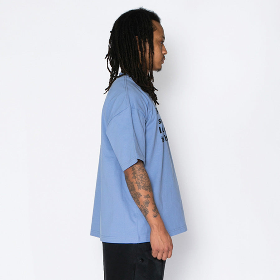 APPLEBUM Tシャツ モデル着用 右側面