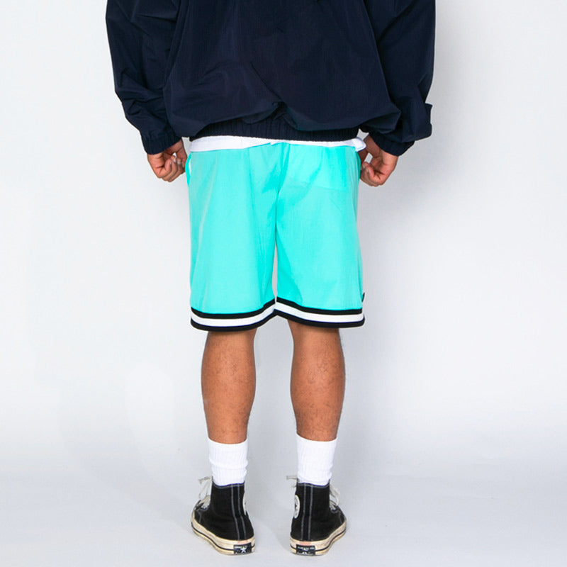 APPLEBUM Authentic Hoopers Shorts ティファニーブルー モデル着用 背面スタイル