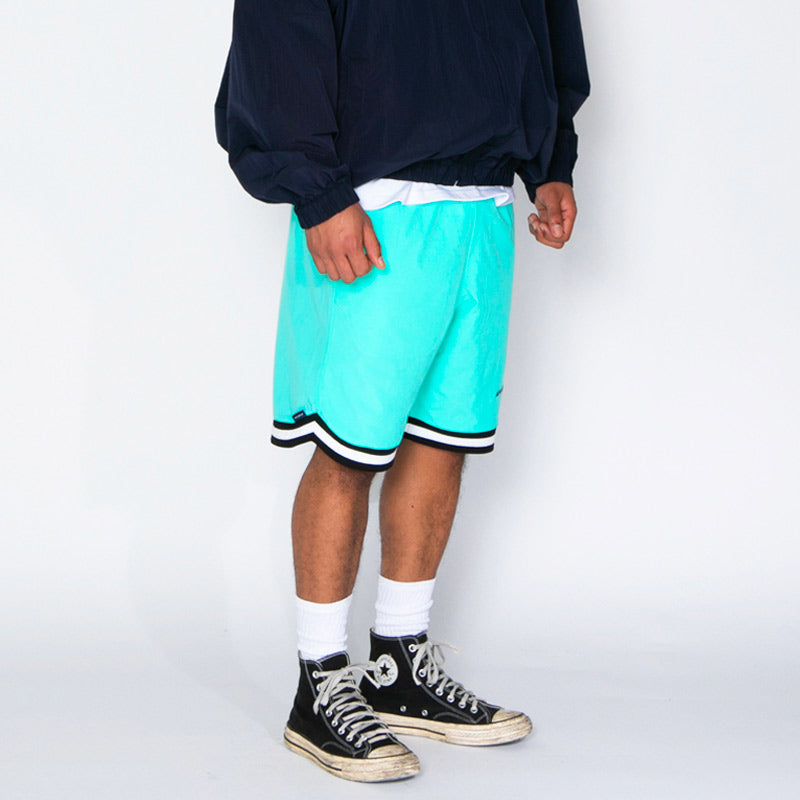 APPLEBUM Authentic Hoopers Shorts ティファニーブルー モデル着用 右斜めスタイル