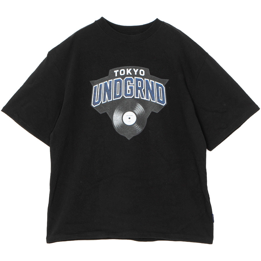 APPLEBUM（アップルバム）TOKYO UNDGRND T-shirt ブラック 平置き正面 HS2611103