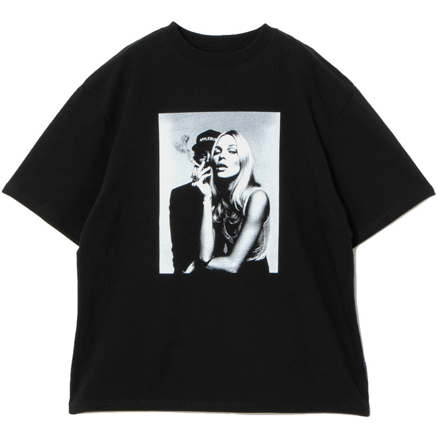 APPLEBUM フォトTシャツ ブラック 正面平置き