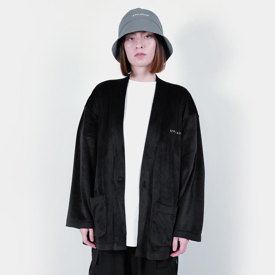 APPLEBUM ベロアカーディガン ブラック 着用 正面