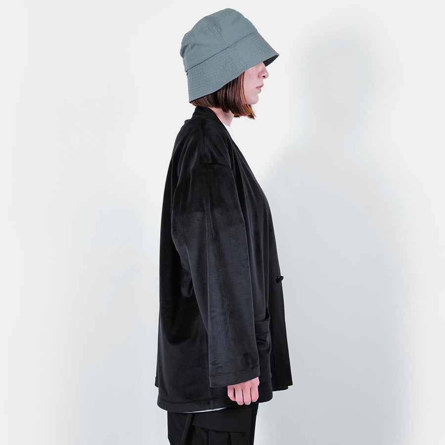 APPLEBUM ベロアカーディガン 着用 右向き