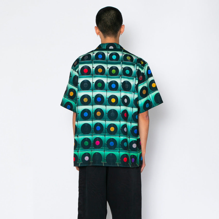 APPLEBUM Vinyl Wall Aloha Shirt 着用イメージ 背面
