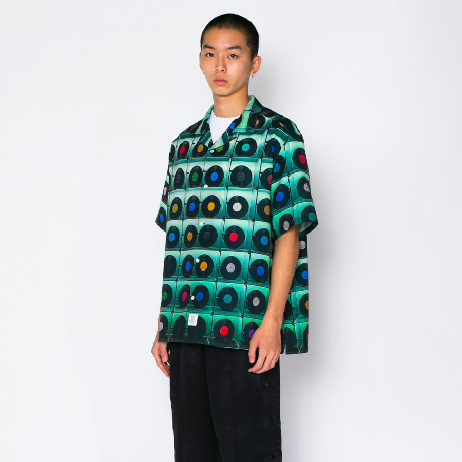 APPLEBUM Vinyl Wall Aloha Shirt 着用イメージ 左斜め