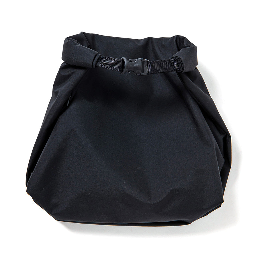 美品 430 FOURTHIRTY フォーサーティー ショルダーバッグ ブラック 430（フォーサーティ）LYR ROLL SHOULDER BAG ショルダーバッグ FTY-26