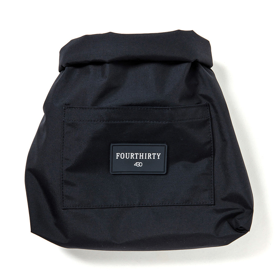 美品 430 FOURTHIRTY フォーサーティー ショルダーバッグ ブラック 430（フォーサーティ）LYR ROLL SHOULDER BAG ショルダーバッグ FTY-26