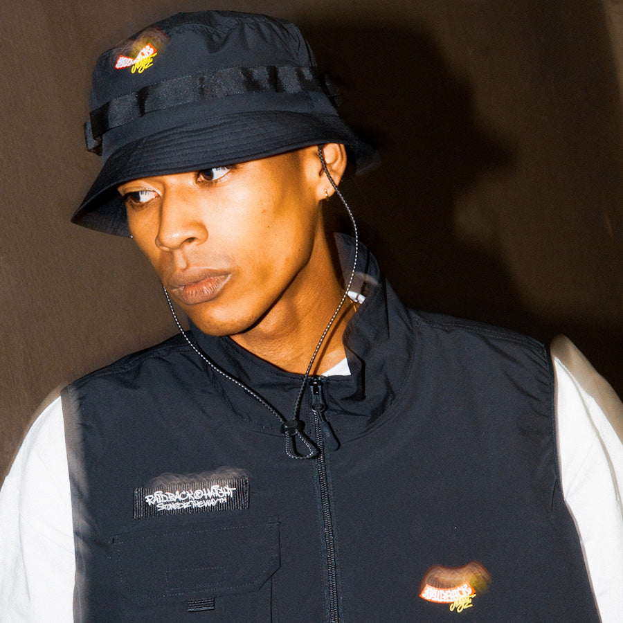 HAIGHT RAIDBACK JUNGLE HAT ft.CASPER ブラック モデル着用正面