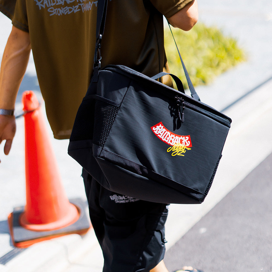 HAIGHT RAIDBACK COOLER BAG ft.CASPER ブラック モデル着用イメージ