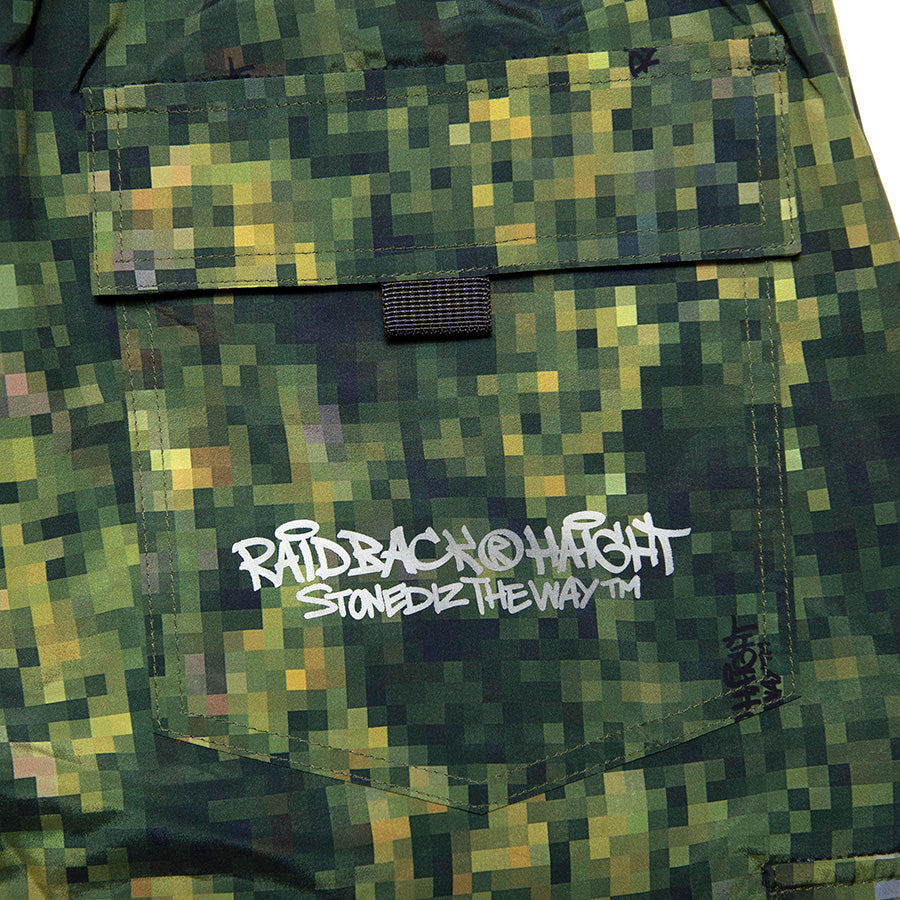 HAIGHT RAIDBACK CARGO SHORTS カモ バックポケットディテール