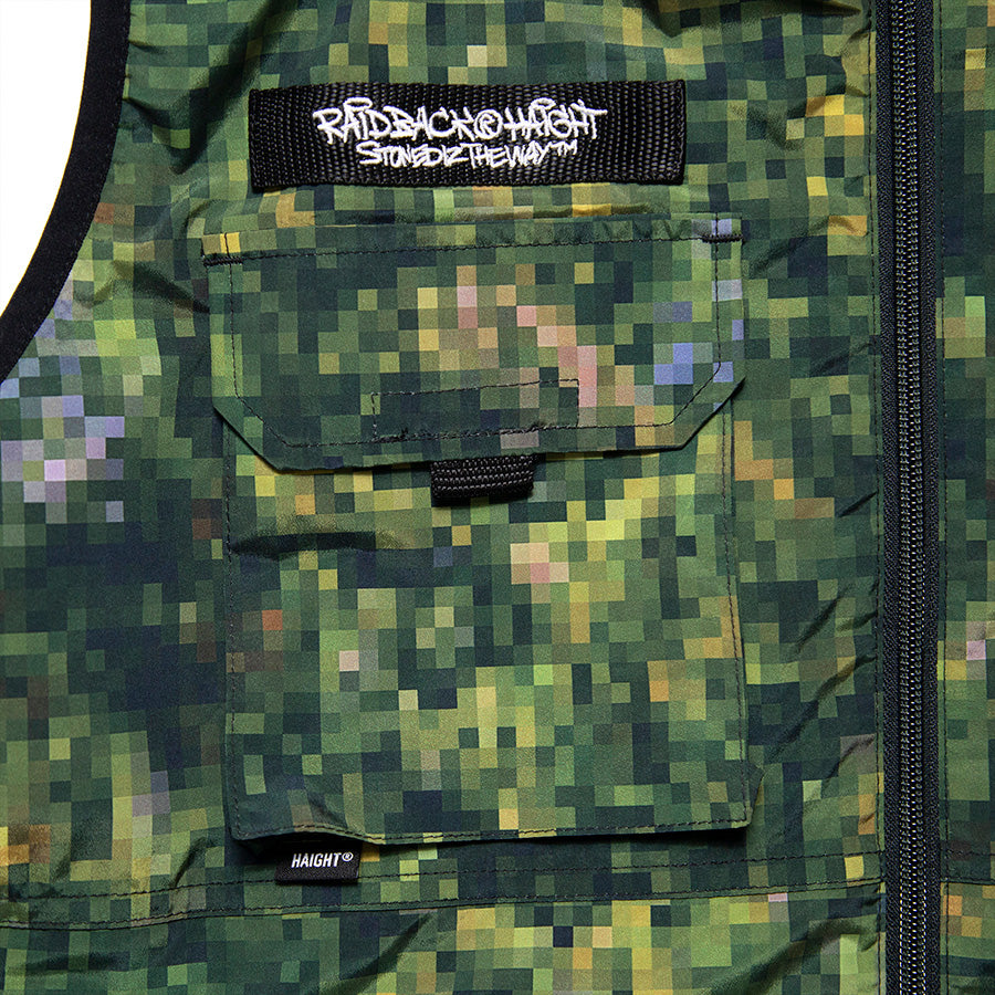 HAIGHT RAIDBACK FAN VEST カモ ポケットディテール