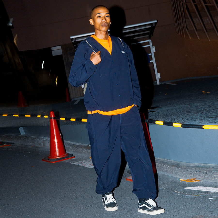 HAIGHT カーディガン ネイビー モデル全身