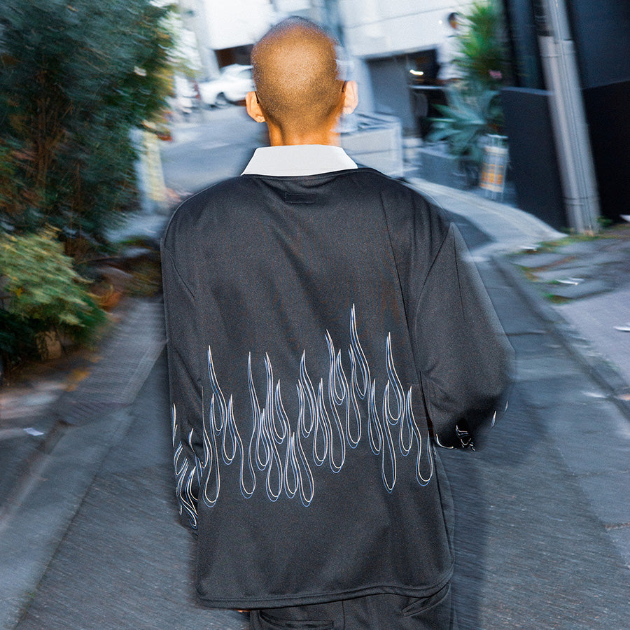HAIGHT ブラック 着用 後ろスタイル