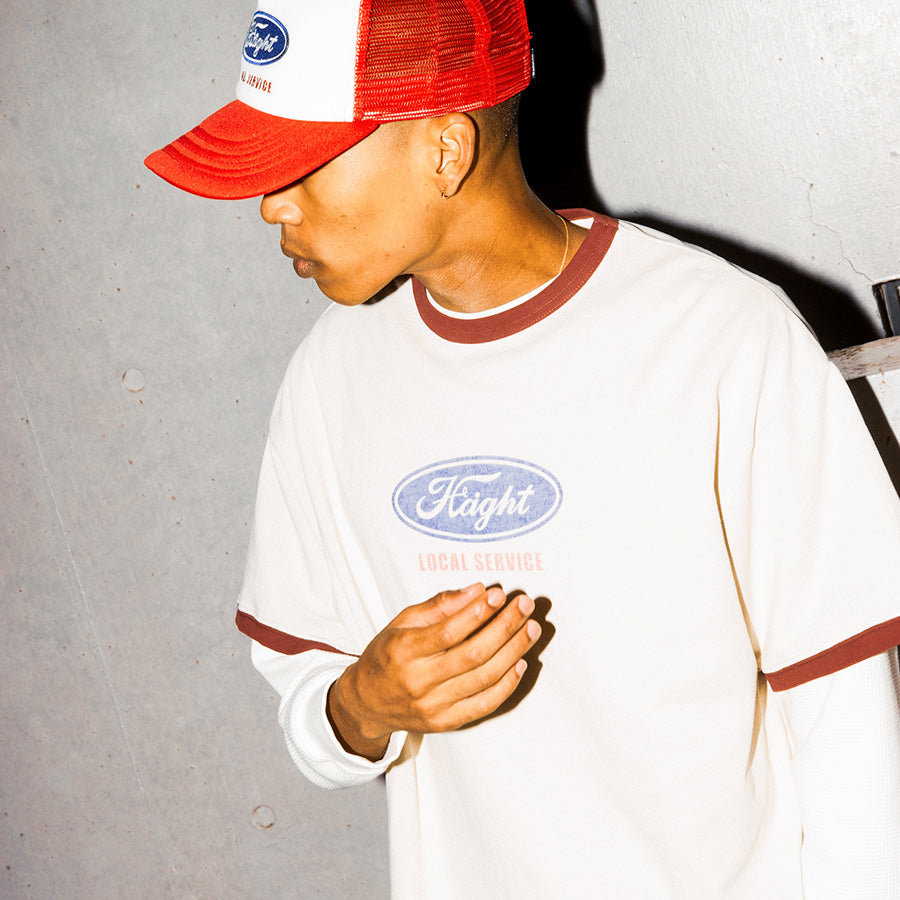 HAIGHT リンガーTシャツ ナチュラル モデル着用 クローズアップ
