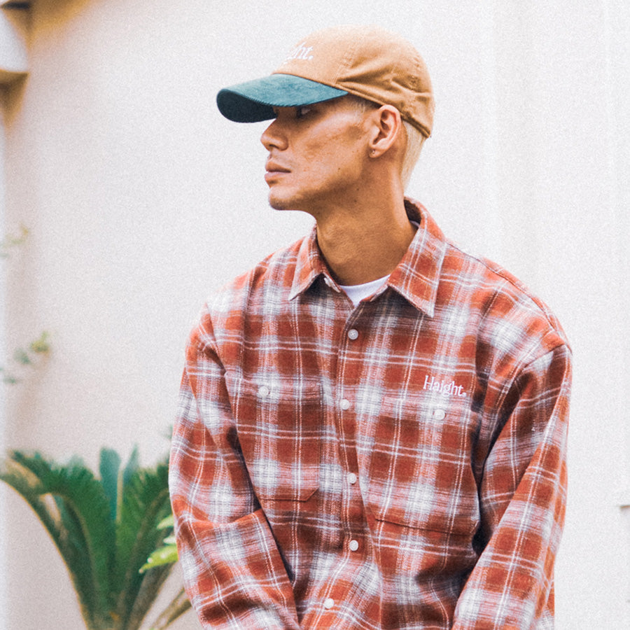 HAIGHT TWO-TONE COUDUROY CAP コーデュロイ キャップ サンド/グリーン モデル着用 左向き HTAW-266005