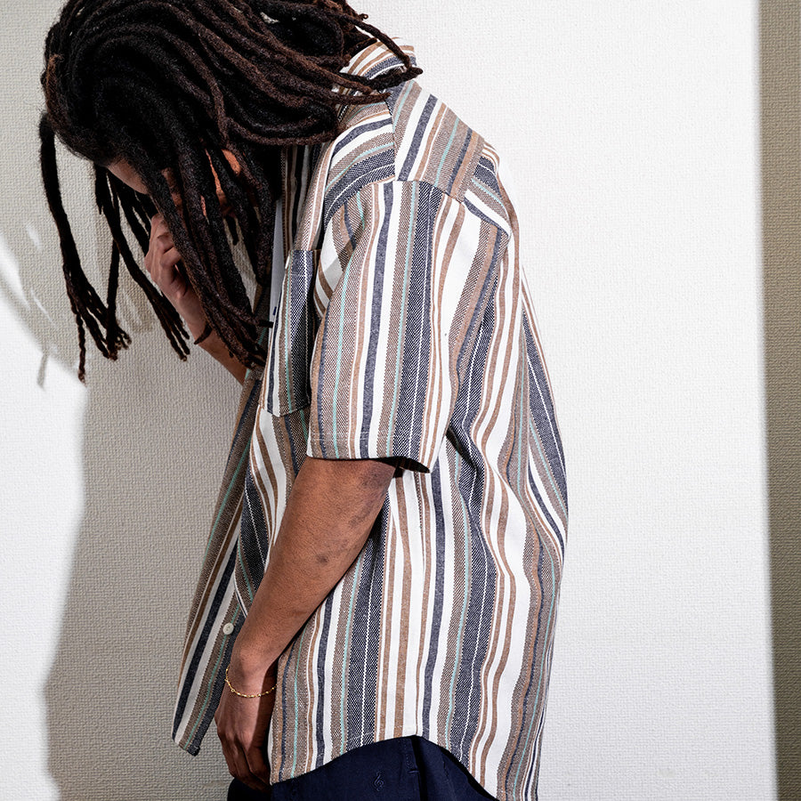 INTERBREED Multi Striped Summer Shirts モデル着用 サイドスタイル