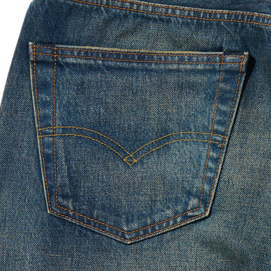 LEVI'S（リーバイス）501® ORIGINAL ジーンズ ミディアムインディゴ バックポケットステッチ 005013906