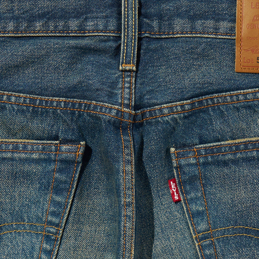 LEVI'S（リーバイス）501® ORIGINAL ジーンズ ミディアムインディゴ ヒップステッチ詳細 005013906