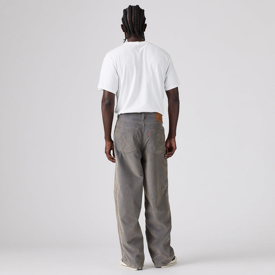 LEVI'S リーバイス 578 バギー コーデュロイパンツ グレー モデル着用 背面 全身 A47500137